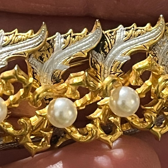 Unique Vintage Gold, Silver and Pearl Brooch - Picture 5 of 8